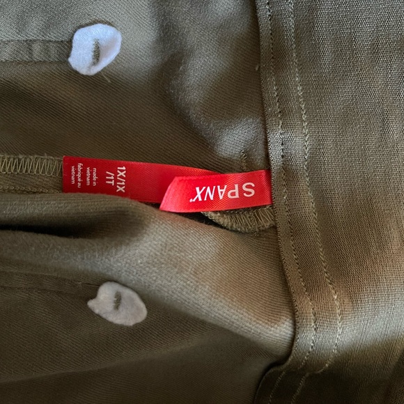 Spank green pants, size 1x, only worn once, great condition - Picture 3 of 4